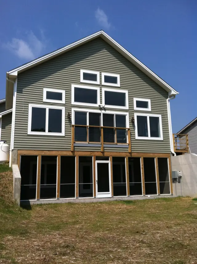 Exteriors by Paragon Custom Builders, photograph 14