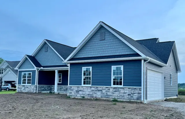 Exteriors by Paragon Custom Builders, photograph 20