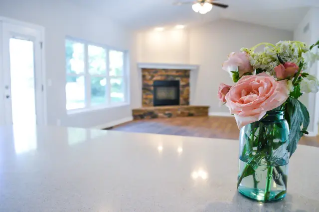 Interiors by Paragon Custom Builders, photograph 2