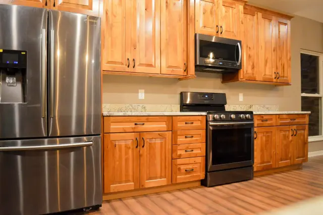 Kitchens by Paragon Custom Builders, photograph 18