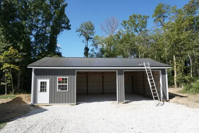 Pole Barns by Paragon Custom Builders, photograph 4